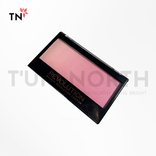 Revolution Gradient Highlighter Powder - Peach Mood Light